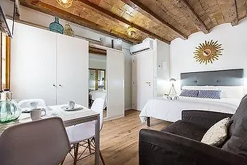 En Ferran By The Streets Hotel Barcelona 4*,