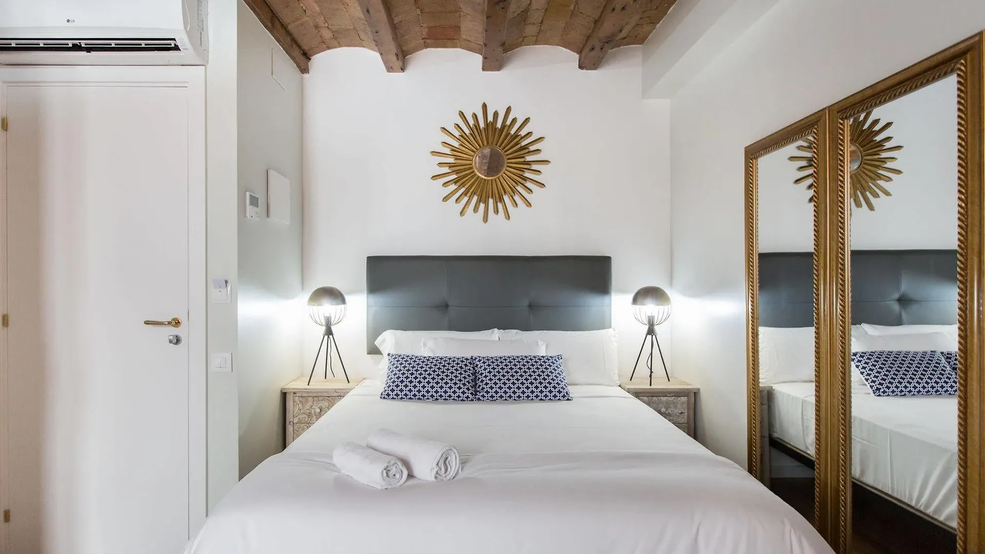 En Ferran By The Streets Hotel Barcelona 4*,  Spain